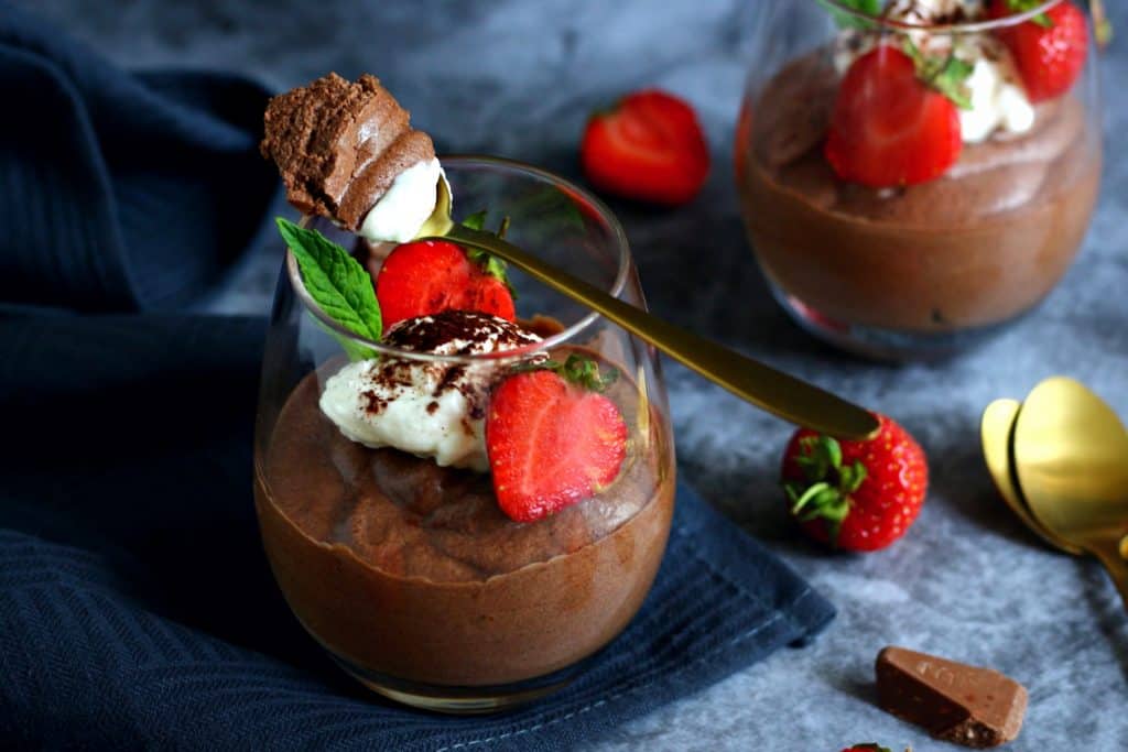 3-Ingredient Easy Chocolate Mousse - Chili to Choc