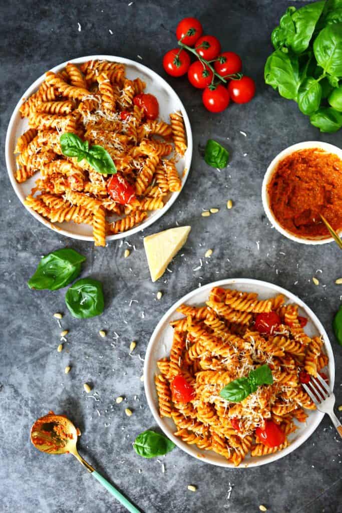 Pasta With Pesto Rosso (Sun-Dried Tomato Pesto) - Chili to Choc