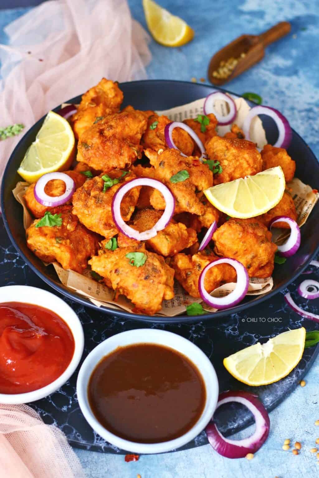 Crispy Fish Pakora (Fish Fritters) - Chili to Choc