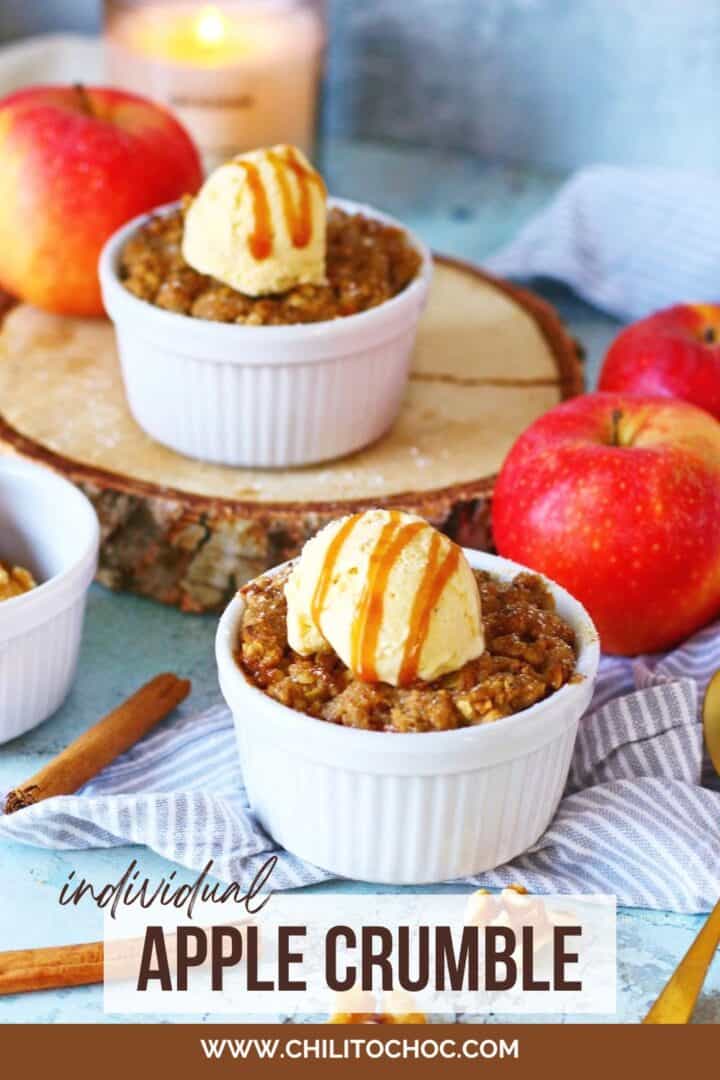 Pinterest graphic for apple crumble in ramekins.